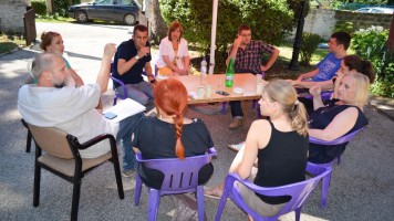 Мотиви града и околине на платнима уметника