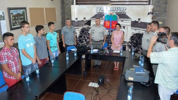 Свечани испраћај за будуће професионалне војнике