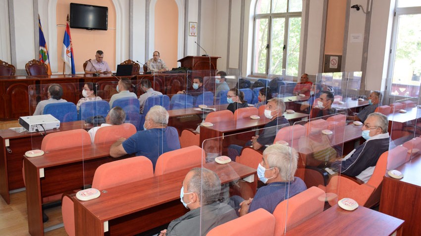 Подршка за развој сточарства: Едукацијом до бољих резултата у говедарству 