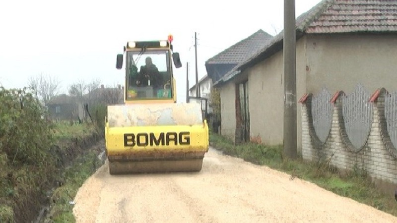 Почело асфалтирање у Великом Јасеновцу